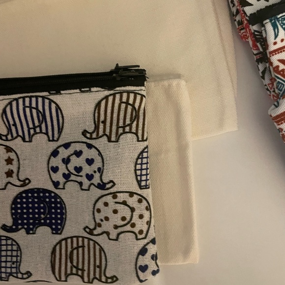 Small Zip Canvas Pouch - Picture 3 of 3